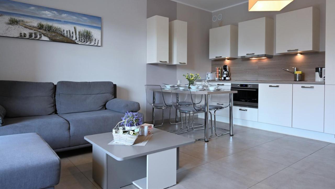 Apartament Plaza 7 - Rezydencja Nadmorska Rogowo โรโกโว ภายนอก รูปภาพ