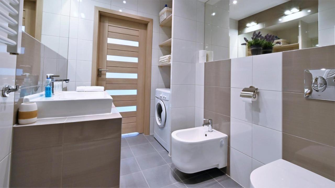 Apartament Plaza 7 - Rezydencja Nadmorska Rogowo โรโกโว ภายนอก รูปภาพ